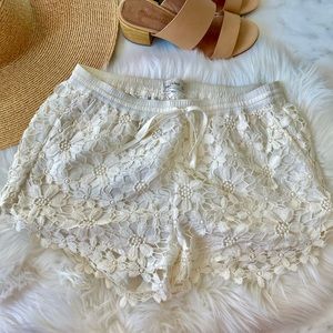 A&F White Floral Lace Shorts